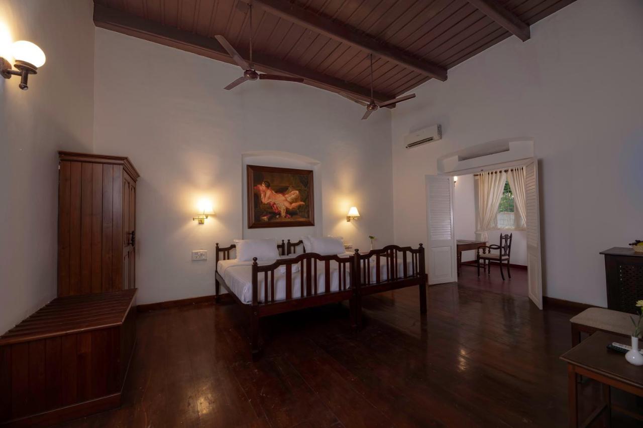 Dutch Bungalow Kochi Bagian luar foto