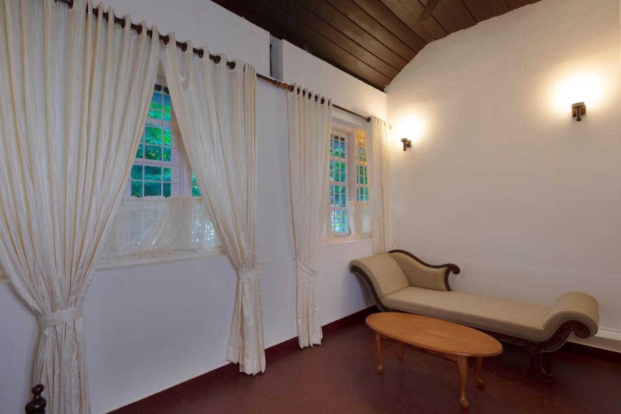 Dutch Bungalow Kochi Bagian luar foto