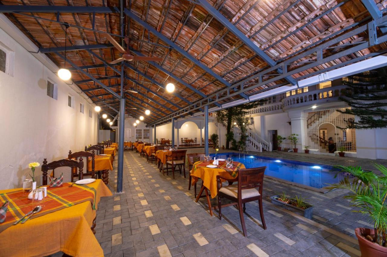 Dutch Bungalow Kochi Bagian luar foto