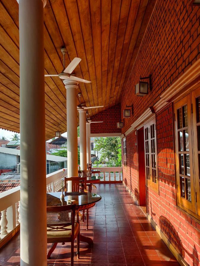 Dutch Bungalow Kochi Bagian luar foto